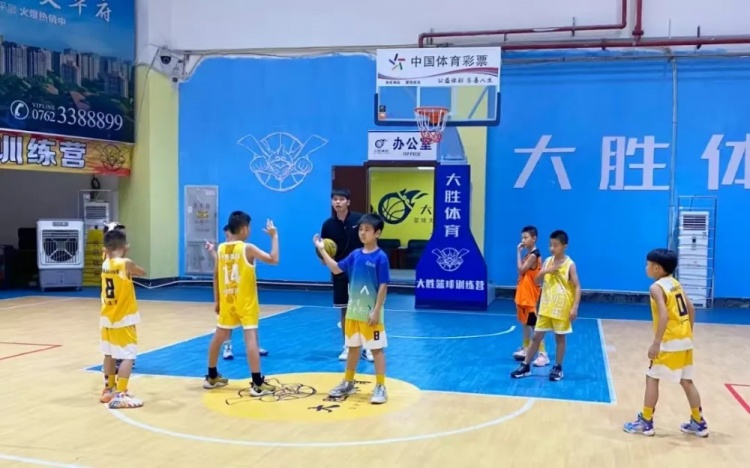 廣東河源體彩少兒籃球培訓(xùn)班：結(jié)營不散場，夢想正啟航