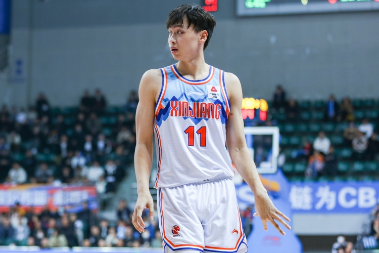 中規(guī)中矩！齊麟8中4拿到15分6籃板 有4失誤&正負(fù)值-10