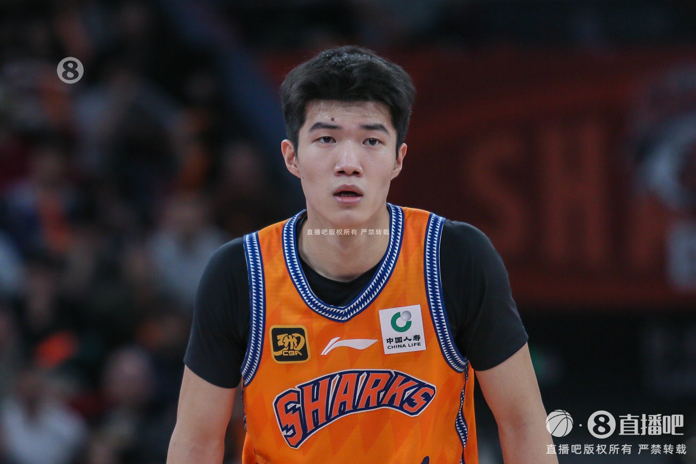率先發(fā)力！偰李永煒首節(jié)5中4拿到11分 三分4中3