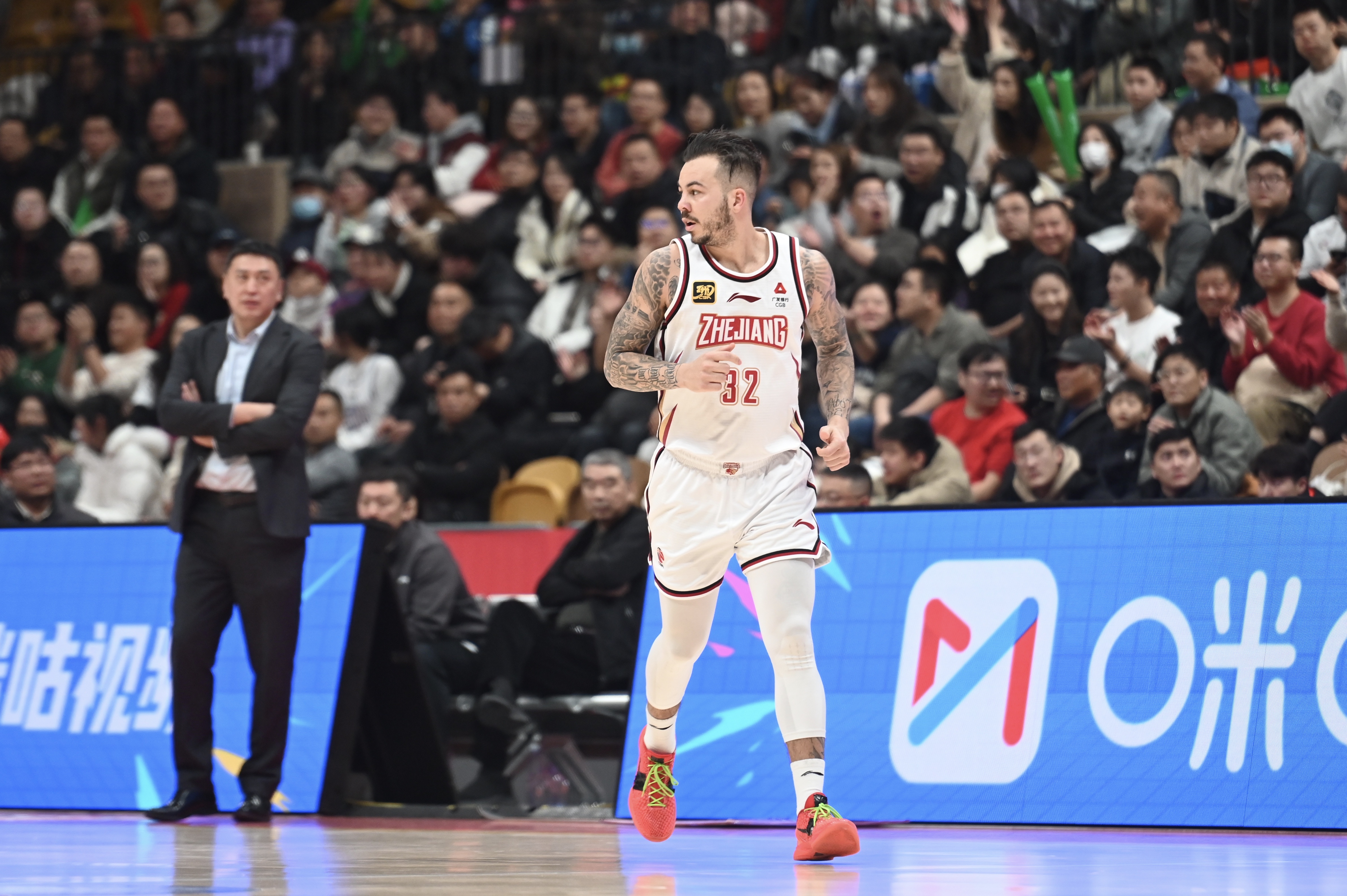 得分爆炸力！約克23中13得34分2板8助4斷 三分11中6
